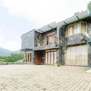 https://hummingbird-hill-cottage.kandyhotelsnow.com