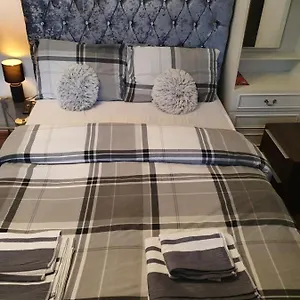 https://petals-room-2.yorkshirehotels.net