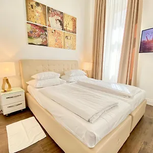  Апартаменты Steiner Residences Taborstrasse