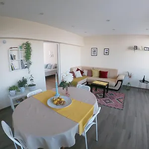 Апартаменты By The Cathedral - Center - 2 Bedroom Flat Болгария