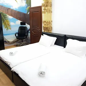 https://apartament-langa-monza.bucharesthotelsnow.com